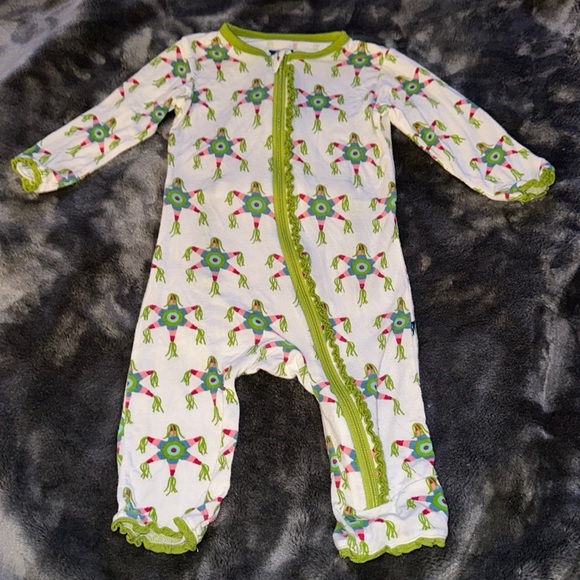 Kickee Pants Piñatas Bamboo Sleeper Pajamas size 0-3m - Picture 1 of 3